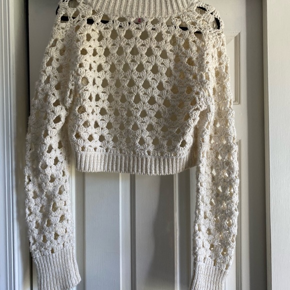 Candie's Cream Crochet Women's Shrug - Picture 5 of 5